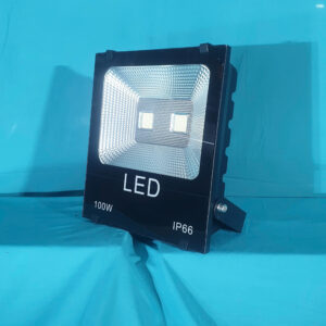 Đèn pha led 100W - MSP: QD-FL100SMD 4 z6184131735919 243627f8327ec51b4007d15406f715f9