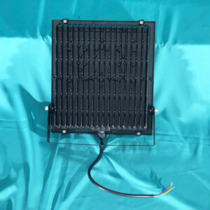 Đèn pha led 100W - MSP: QD-FL100SMD 5 z6184131735920 b4056cb4a40b6aef635a3b0f405d315d