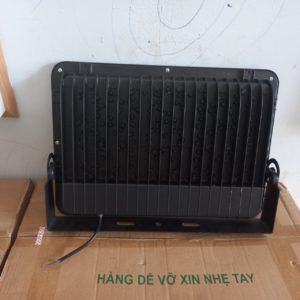 Đèn pha led hình cốc 300W chất lượng cao - MSP: QD-FLC300COB 2 z3568306994539 3184abba2b9656e41b8ac1b01c2ac7f1