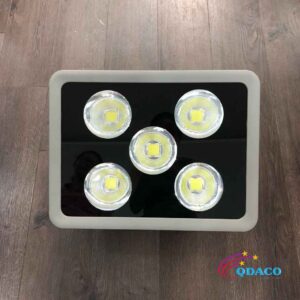 Dèn pha LED lồi công suất 250w QDACOVN mã QDFS 250 1