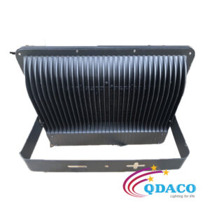 DÈN LED PHA VUÔNG 500W IP66 – DÈN PHA LED NGOÀI TRỜI DÈN SÂN BÓNG 2