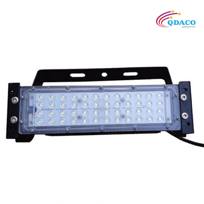Đèn pha module 50w – Mã sản phẩm: QD-FL06-50W 4 Đèn pha module 50w – Mã sản phẩm: QD-FL06-50W