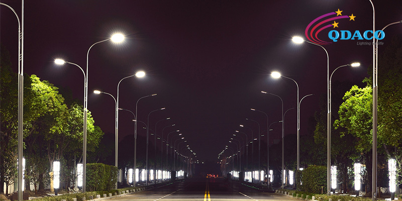 Đèn Đường LED – Giải Pháp Chiếu Sáng Tiết Kiệm Và Hiệu Quả Nhất Hiện Nay 4 Đèn Đường LED – Giải Pháp Chiếu Sáng Tiết Kiệm Và Hiệu Quả Nhất Hiện Nay