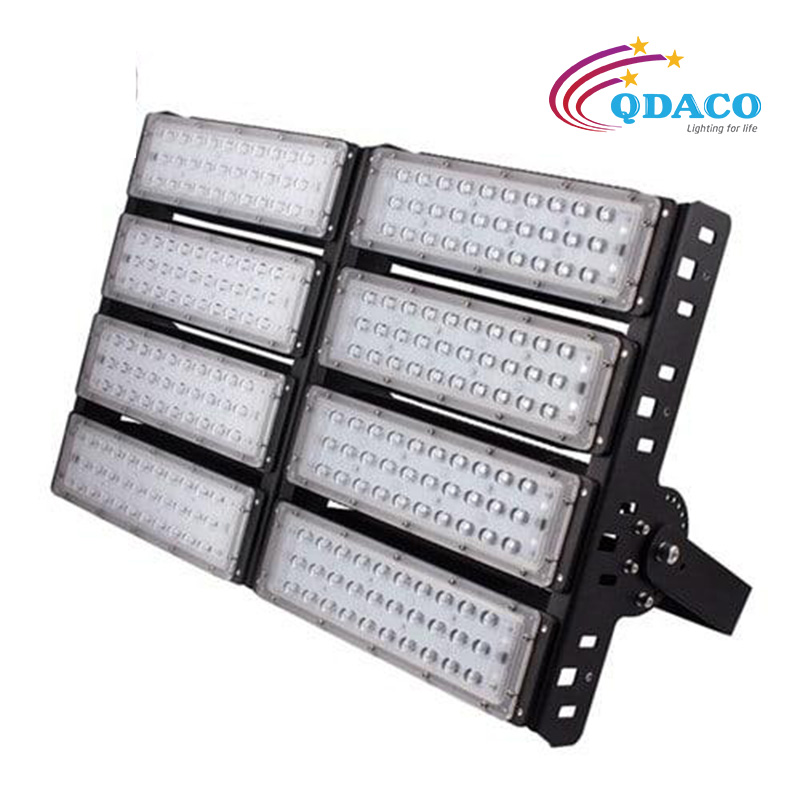 Đèn pha module 400w ( 2 nguồn 200w) – Mã sản phẩm: QD-FL06-400W 4 Đèn pha module 400w ( 2 nguồn 200w) – Mã sản phẩm: QD-FL06-400W