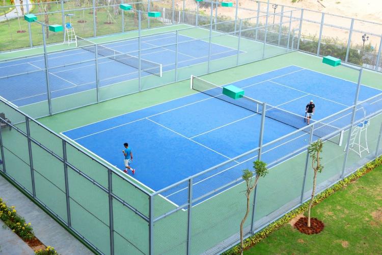Trụ đèn sân tennis của QDACOVN: Giải pháp chiếu sáng hiện đại cho sân tennis và sân pickleball 2 Trụ đèn sân tennis của QDACOVN: Giải pháp chiếu sáng hiện đại cho sân tennis và sân pickleball