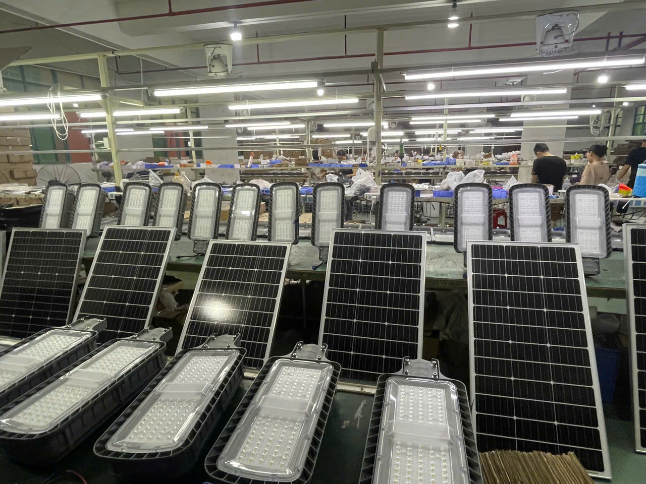 Đèn led năng lượng mặt trời Qdaco có tốt không? Có bền không? 2 Đèn led năng lượng mặt trời Qdaco có tốt không? Có bền không?