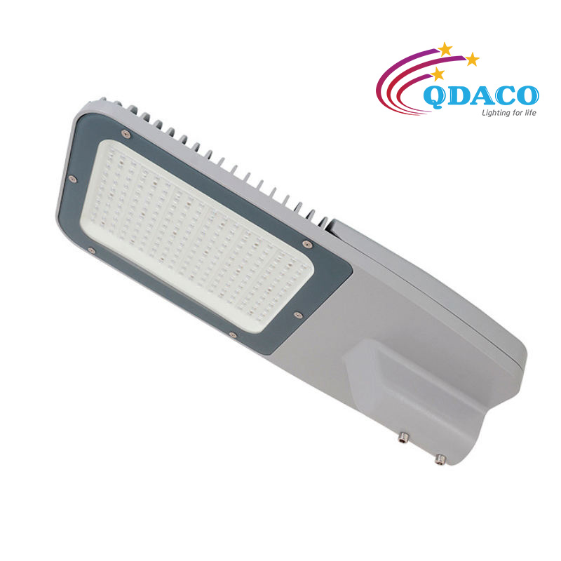 Top 3 loại đèn đường LED cho đô thị phổ biến hiện nay 3 Đèn đường BRP 371 – Mã sản phẩm: QD-SL02-80-100W