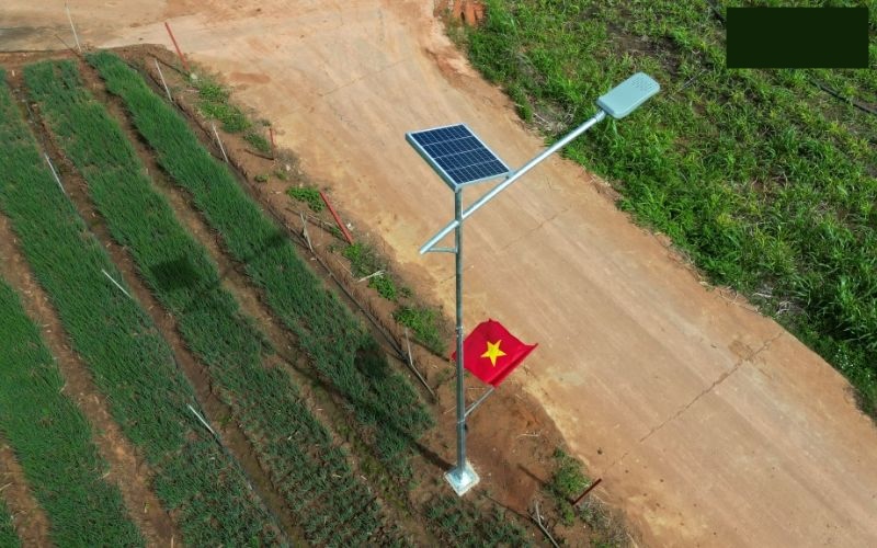 8 ứng dụng của đèn năng lượng mặt trời 300W bạn nên biết 3 ung dung cua den nang luong mat troi 300w 4