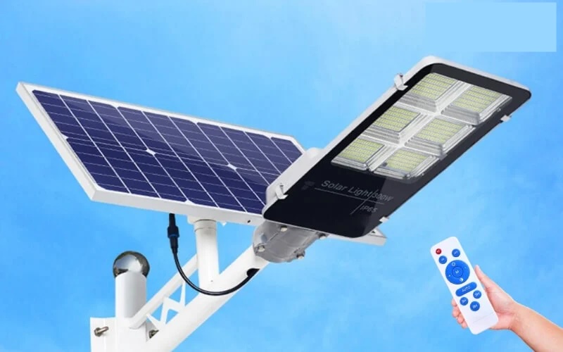Cách tắt cảm biến đèn năng lượng mặt trời bằng điều khiển từ xa