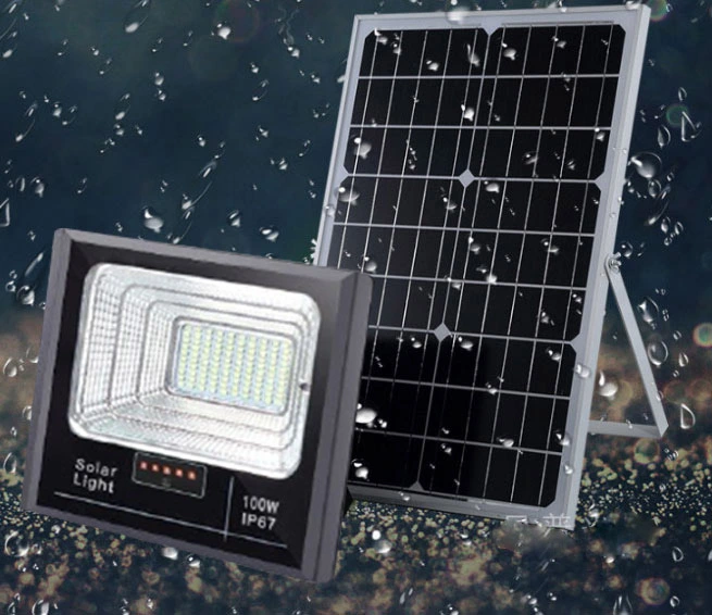 Kinh Nghiệm Mua Đèn Năng Lượng Mặt Trời Cực Chuẩn Từ Chuyên Gia 2 Đèn pha năng lượng mặt trời có độ chống nước cao