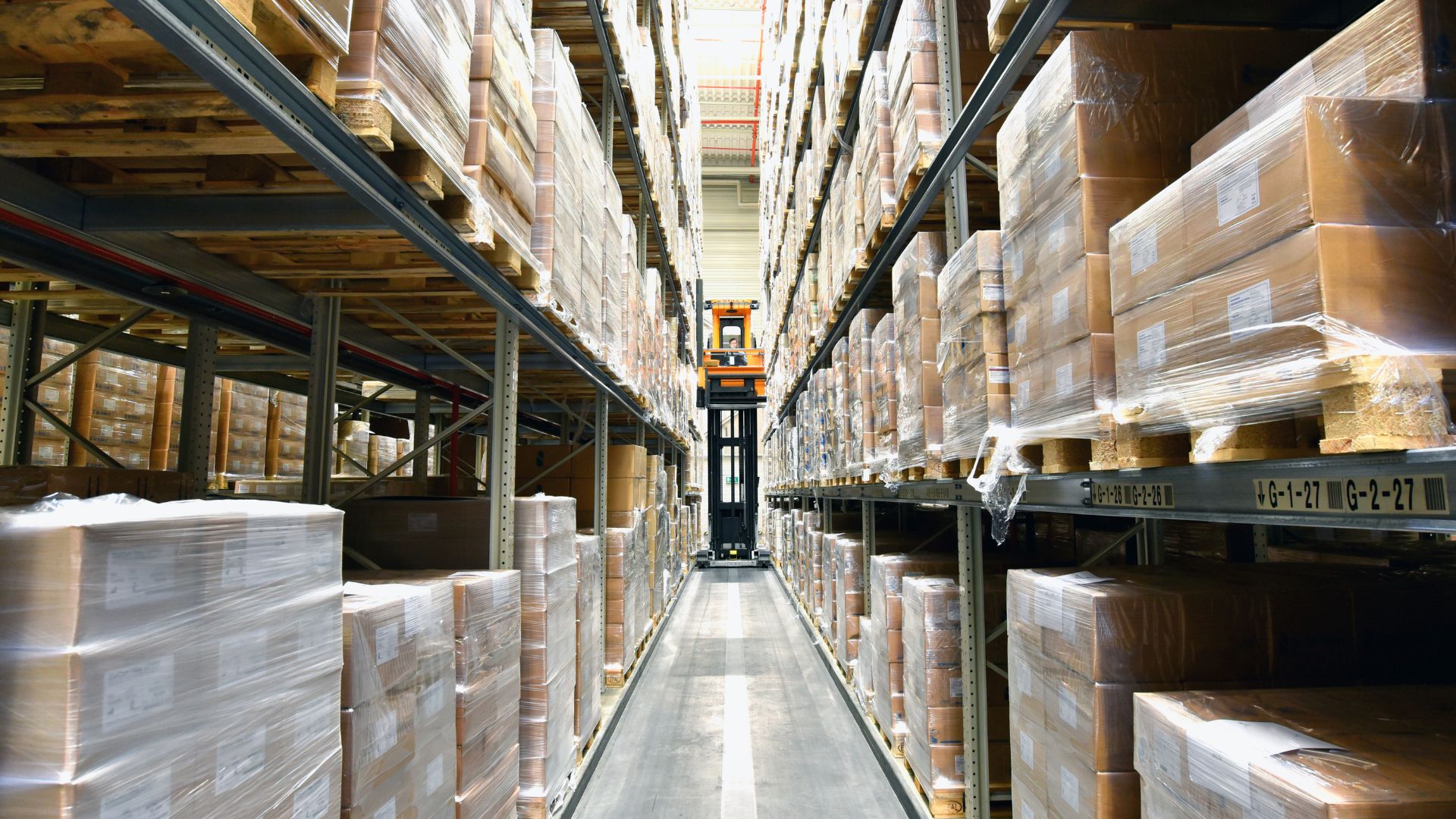 what is the difference between flood lights and high bay lights 1